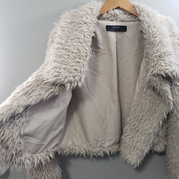 Zara Basic * Faux Fur Teddy Coat * Wrap Front Sz M - Picture 7 of 9